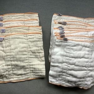 18 Newborn Green Mountain Prefold Diapers with Snappis